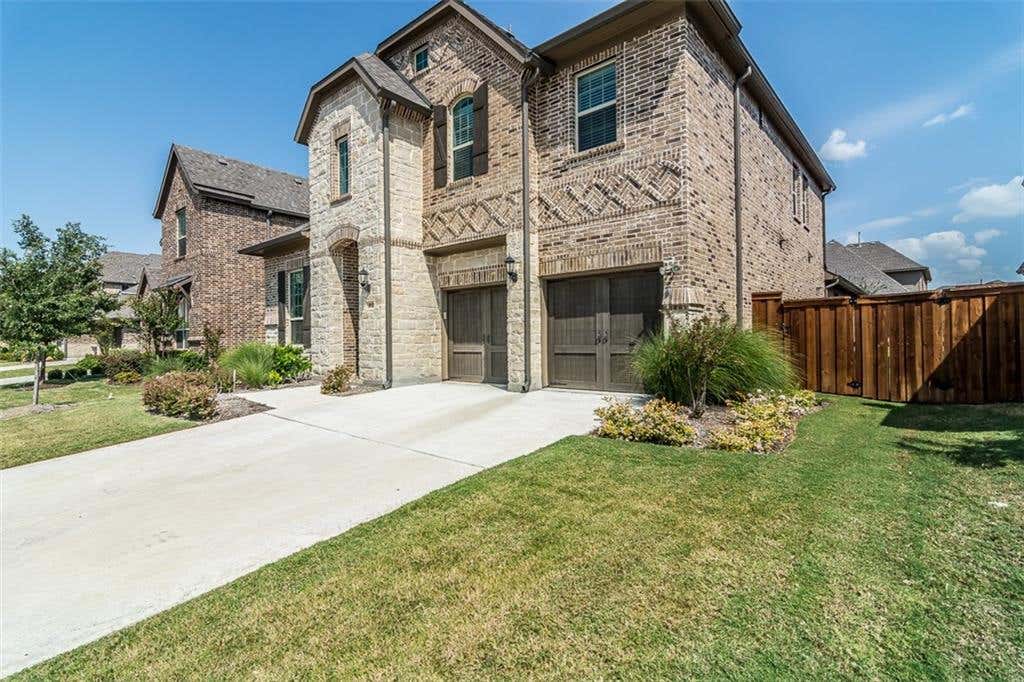 Photo of 852 Sweet Iron Road, Frisco, TX 75034 (MLS # 21319285)