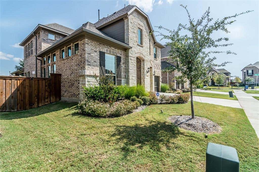 Photo of 852 Sweet Iron Road, Frisco, TX 75034 (MLS # 21319285)