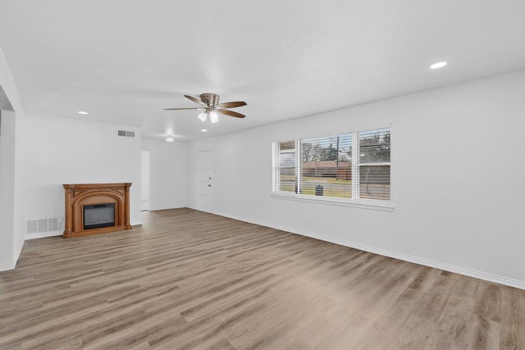 5606 S Marsalis Avenue