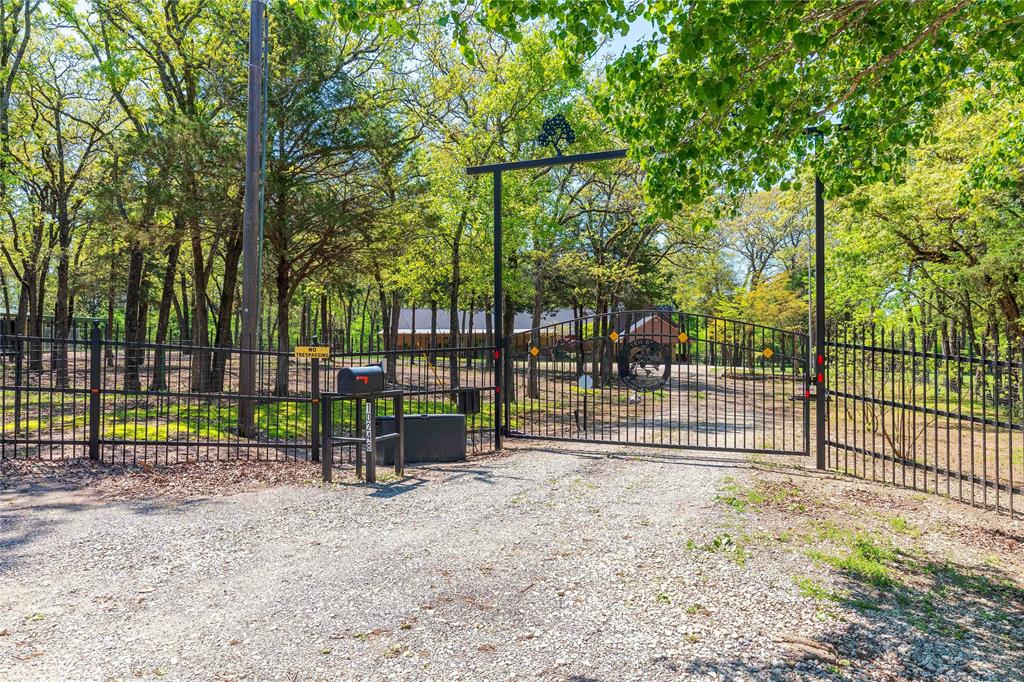10248 N Poetry Lane