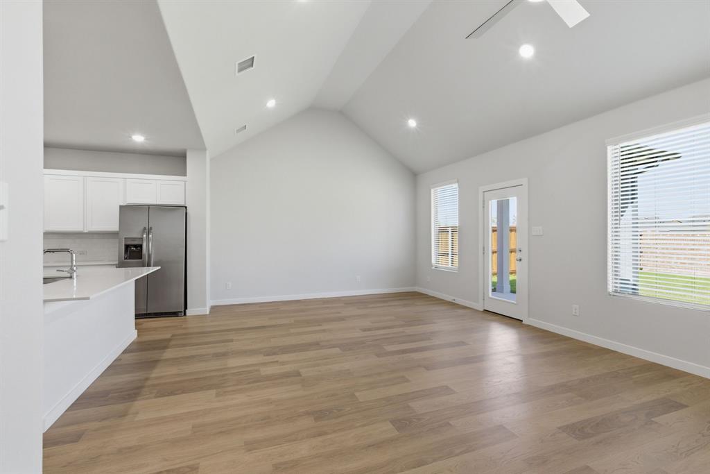 637 Sierra Ridge