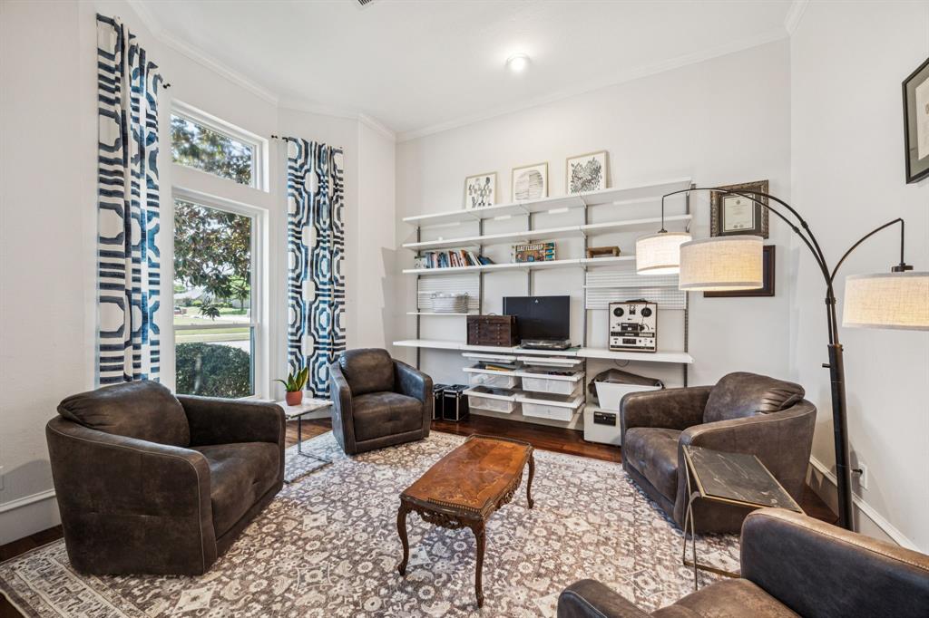 730 Seminole Trail