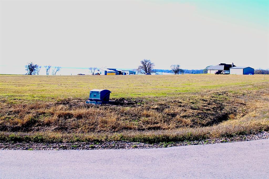 Triangle shores - Land