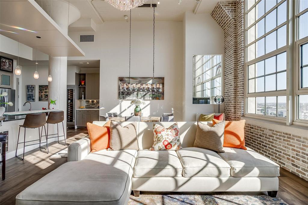 2600 W 7th Street 2746