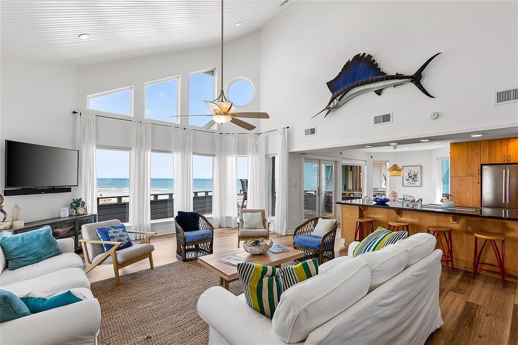 4239 Spoonbill Lane