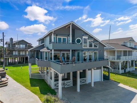 Photo of 4239 Spoonbill Lane, Galveston, TX 77554 (MLS # 21388676)