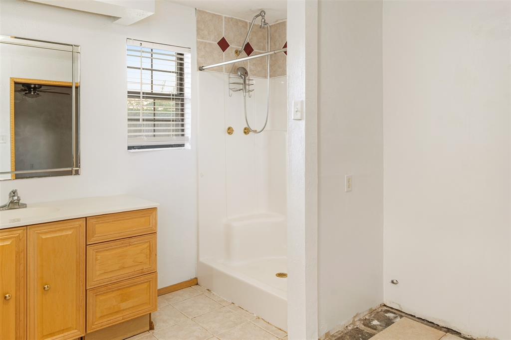 H M STRODE SUR - Residential