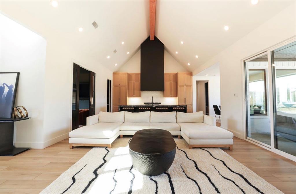 6724 Clearwater Ranch Road