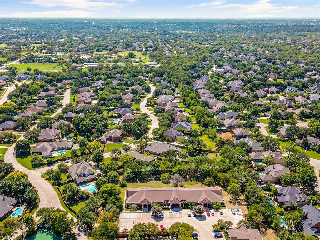 Shady Oaks - Commercial Sale