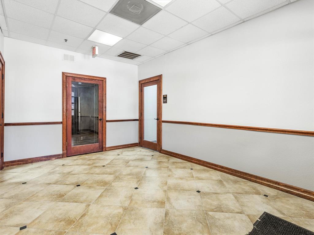 Shady Oaks - Commercial Sale