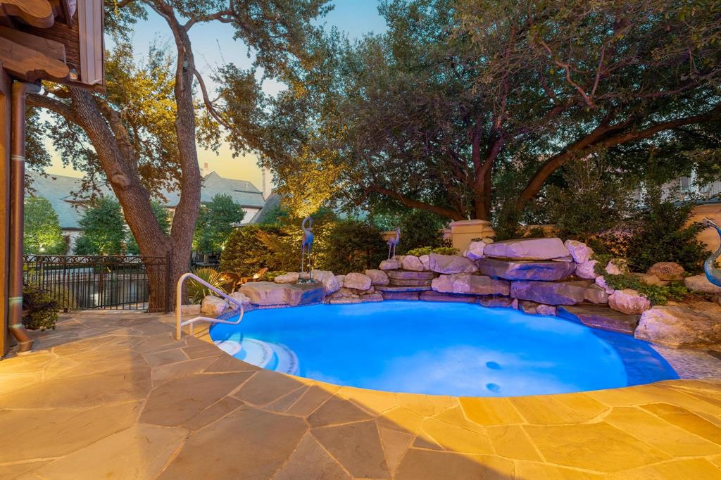 Estates 03 - Residential