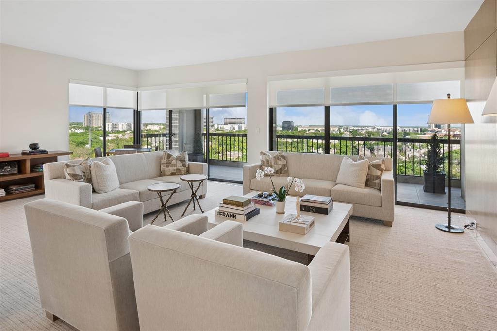 3831 turtle creek Boulevard 16E