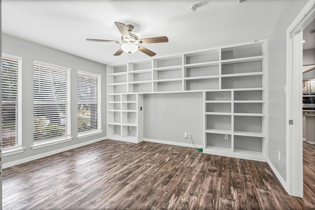 Fort Worth, Texas 76112, United States, 4 Bedrooms Bedrooms, ,3 BathroomsBathrooms,Residential,Active,215007