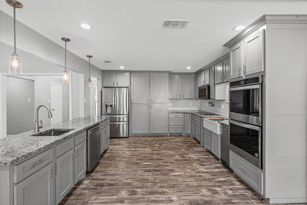 Fort Worth, Texas 76112, United States, 4 Bedrooms Bedrooms, ,3 BathroomsBathrooms,Residential,Active,215007