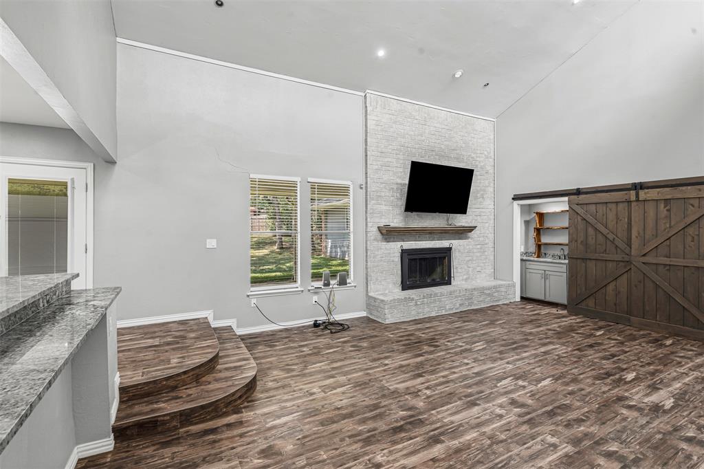 Fort Worth, Texas 76112, United States, 4 Bedrooms Bedrooms, ,3 BathroomsBathrooms,Residential,Active,215007