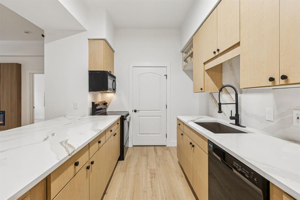 3225 Turtle Creek Boulevard 142