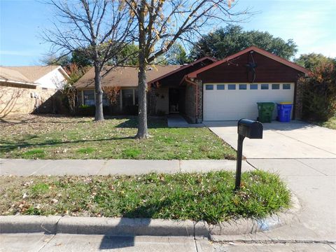 Tiny photo for 8232 Meadowbrook Drive, Watauga, TX 76148 (MLS # 21098290)