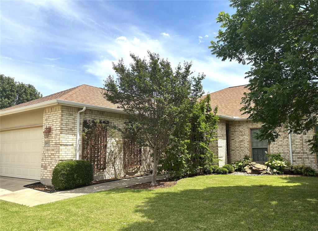 8925 Crestview Drive