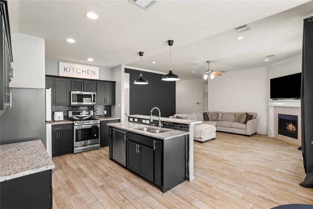518 Valarie Lane