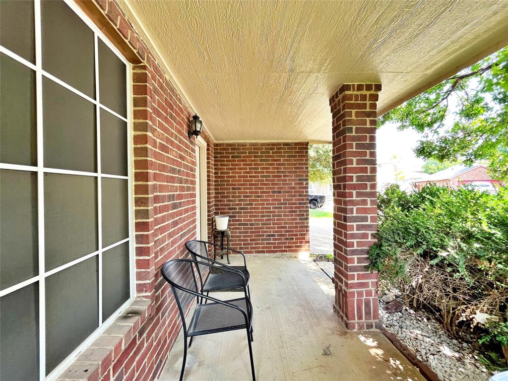 924 Rock Dove Circle