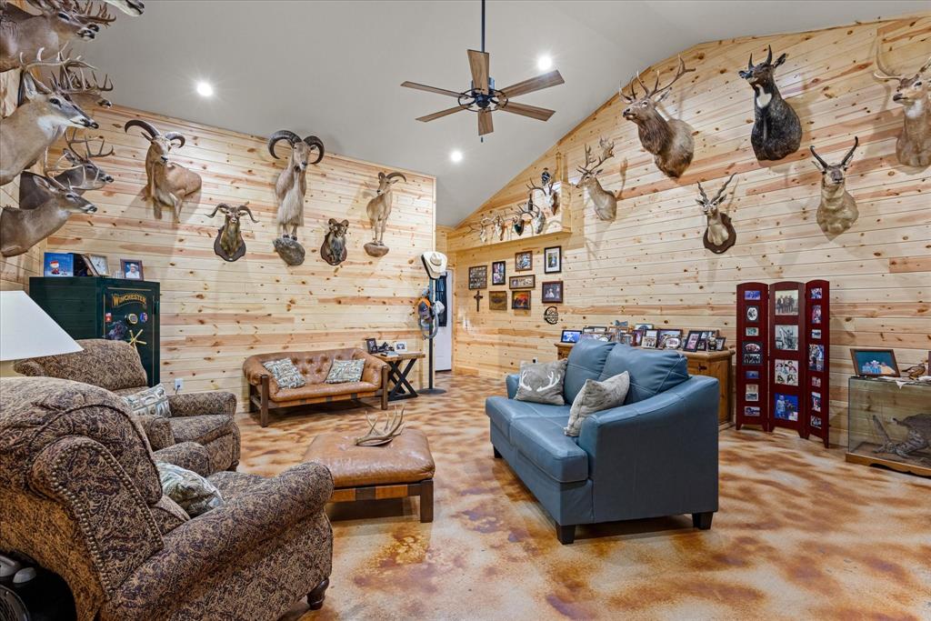 A0611 PERRY DUECALION A & A0612 D A PERRY; - Residential