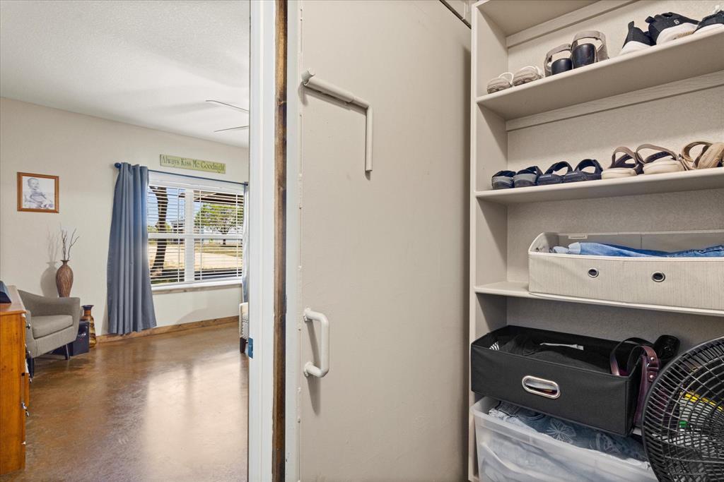 A0611 PERRY DUECALION A & A0612 D A PERRY; - Residential