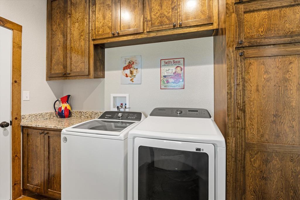 A0611 PERRY DUECALION A & A0612 D A PERRY; - Residential