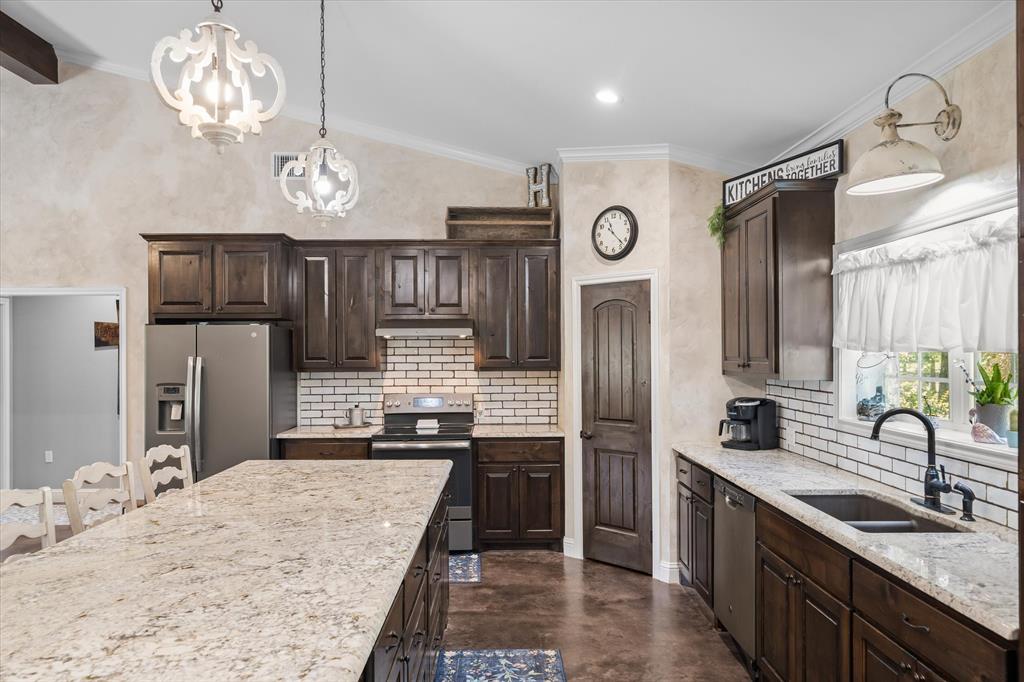 1143 VZ County Road 4602