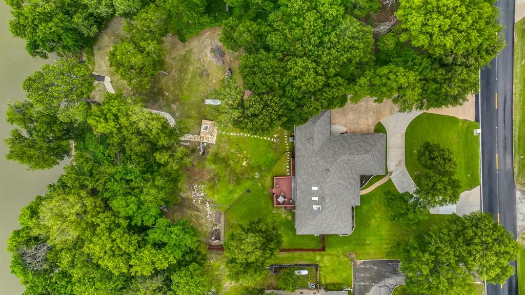 8012 Ravenswood Road