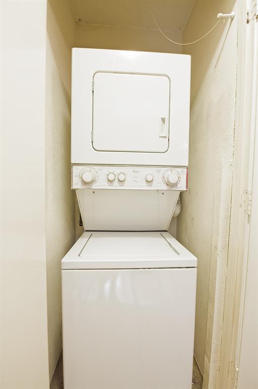 Dallas, Texas 75235, United States, 2 Bedrooms Bedrooms, ,2 BathroomsBathrooms,Residential,Active,131060