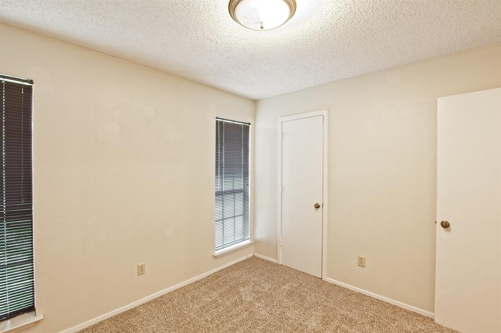 Dallas, Texas 75235, United States, 2 Bedrooms Bedrooms, ,2 BathroomsBathrooms,Residential,Active,131060