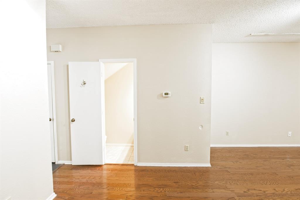 Dallas, Texas 75235, United States, 2 Bedrooms Bedrooms, ,2 BathroomsBathrooms,Residential,Active,131060