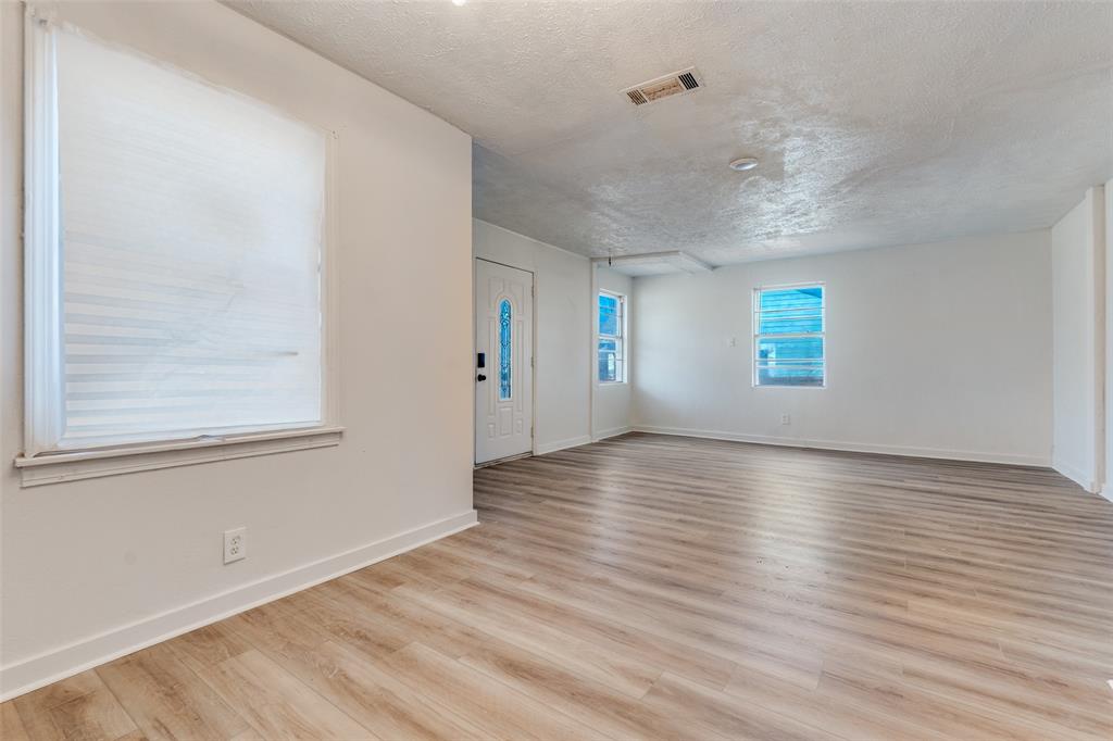 Deerpath Village 05 - Residential