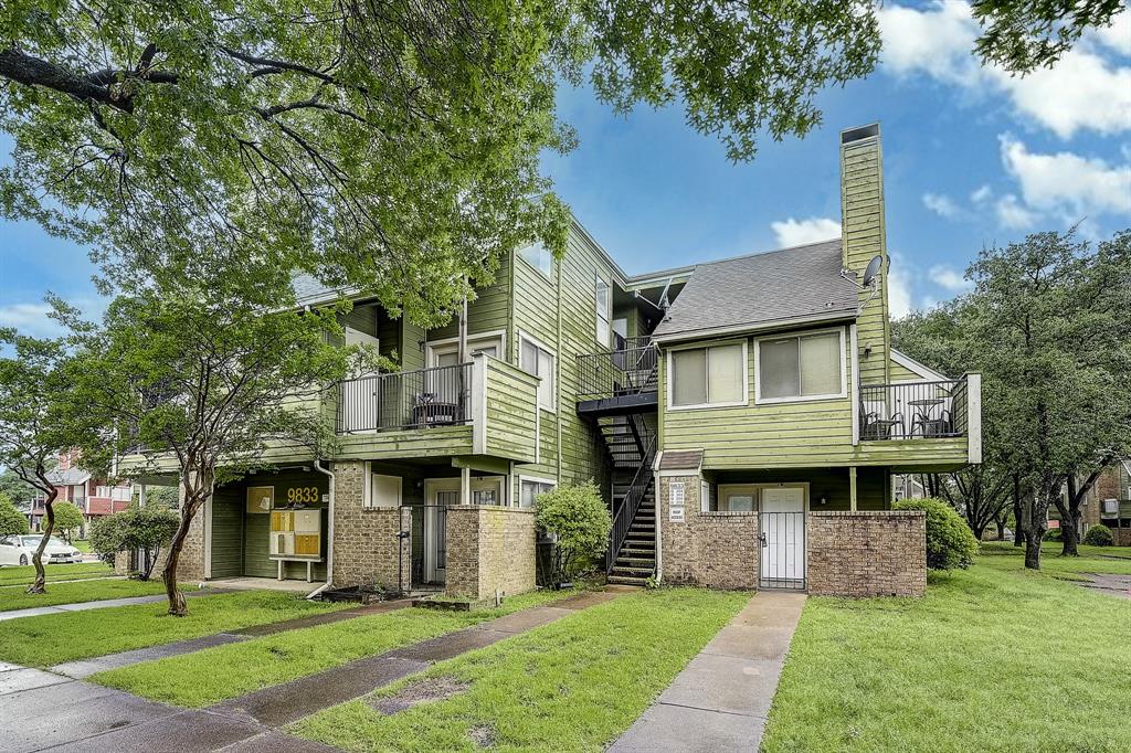 9833 Walnut Street Q106