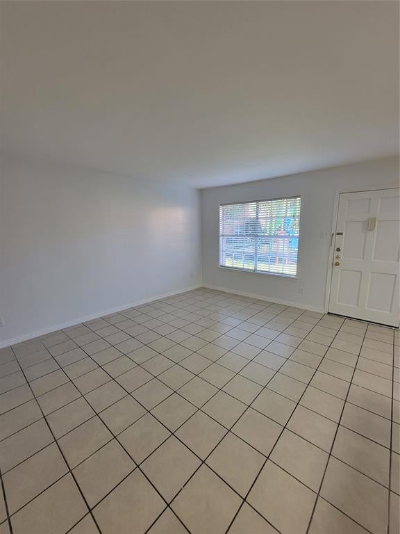 3520 Parkridge Drive 114