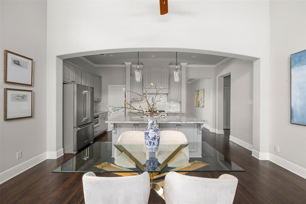 2136 Fountain Square Drive