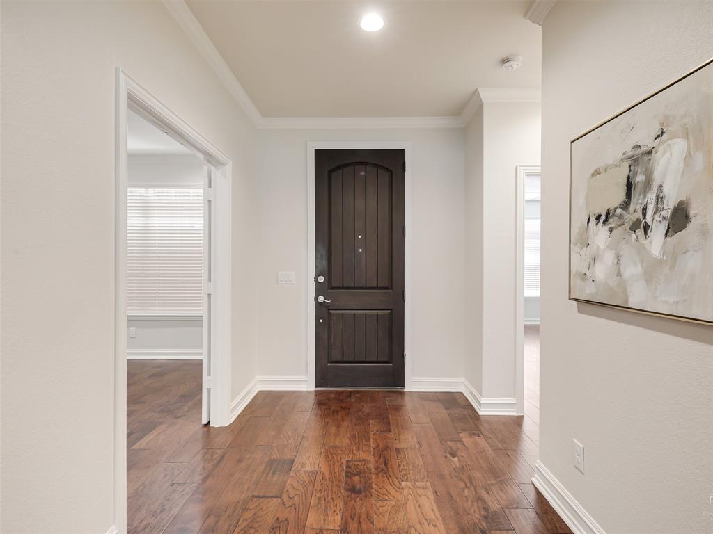 2464 Luna Vista Lane