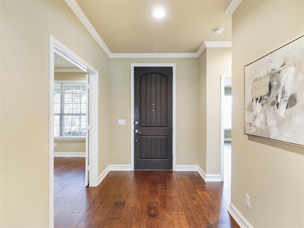2464 Luna Vista Lane