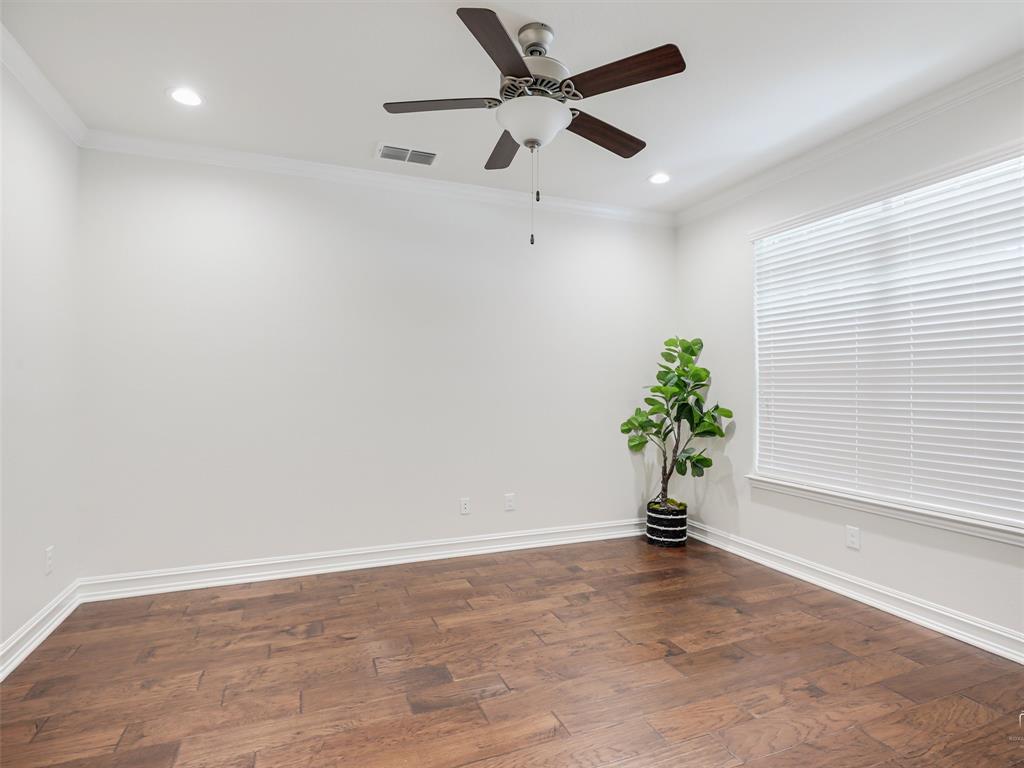 2464 Luna Vista Lane