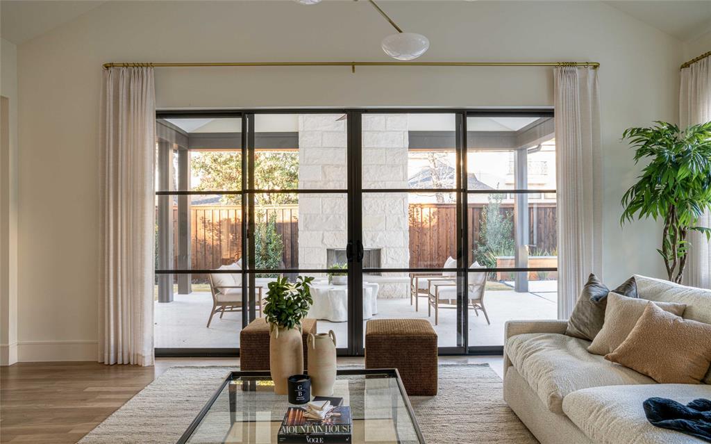 Walnut Crest - Residential