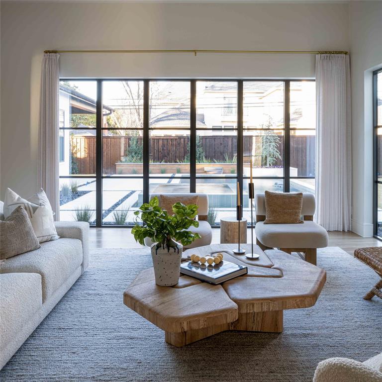 Walnut Crest - Residential