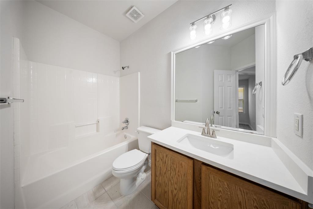 Country Lakes North - Residential