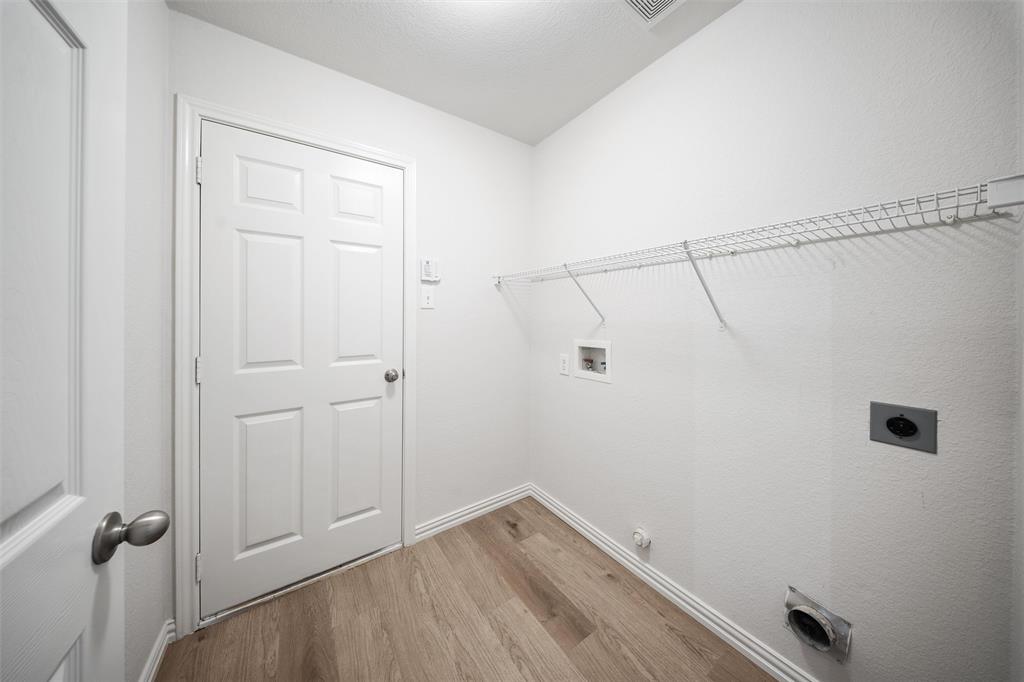 Country Lakes North - Residential