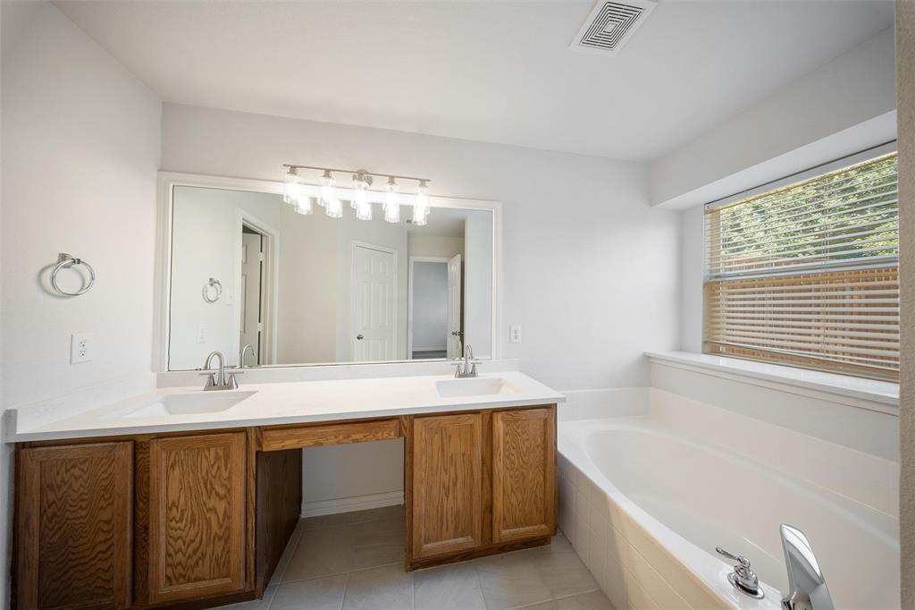 Country Lakes North - Residential