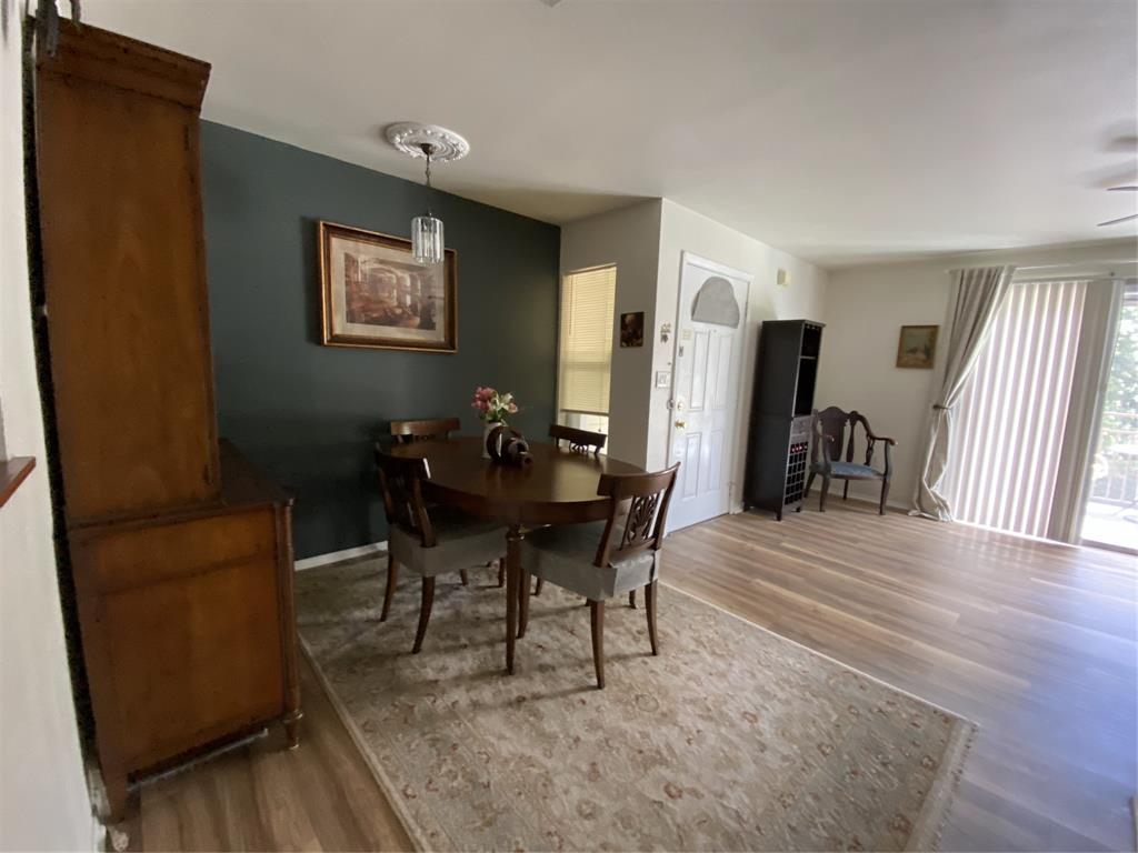 1500 Lake Shore Drive 213