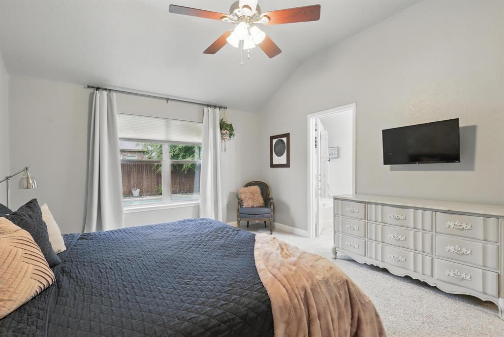 Fort Worth, Texas 76244, United States, 4 Bedrooms Bedrooms, ,3 BathroomsBathrooms,Residential,Pending,126175