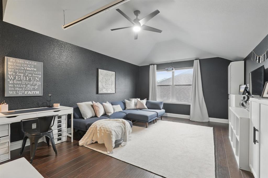 12120 Macaroon Lane
