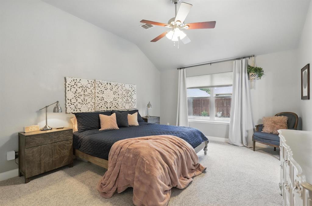 Fort Worth, Texas 76244, United States, 4 Bedrooms Bedrooms, ,3 BathroomsBathrooms,Residential,Pending,126175