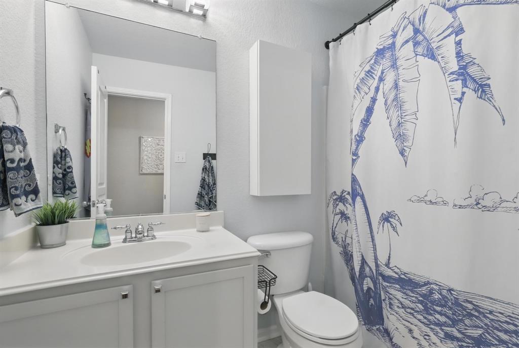 Fort Worth, Texas 76244, United States, 4 Bedrooms Bedrooms, ,3 BathroomsBathrooms,Residential,Pending,126175