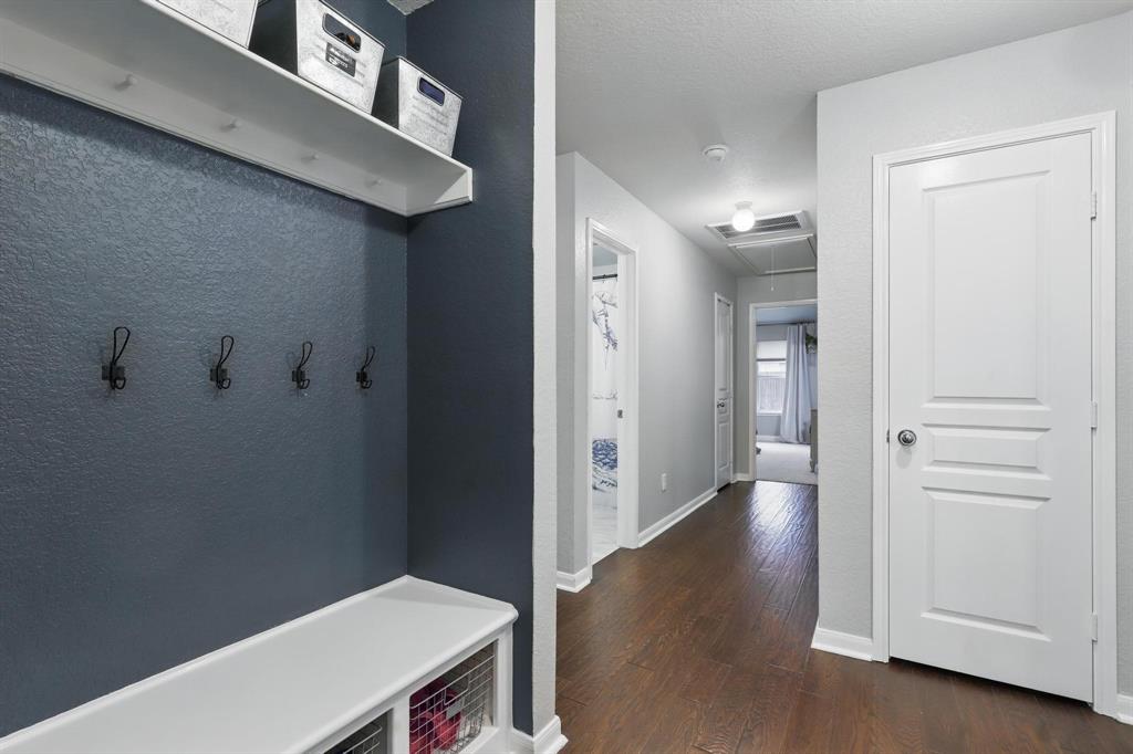 Fort Worth, Texas 76244, United States, 4 Bedrooms Bedrooms, ,3 BathroomsBathrooms,Residential,Pending,126175